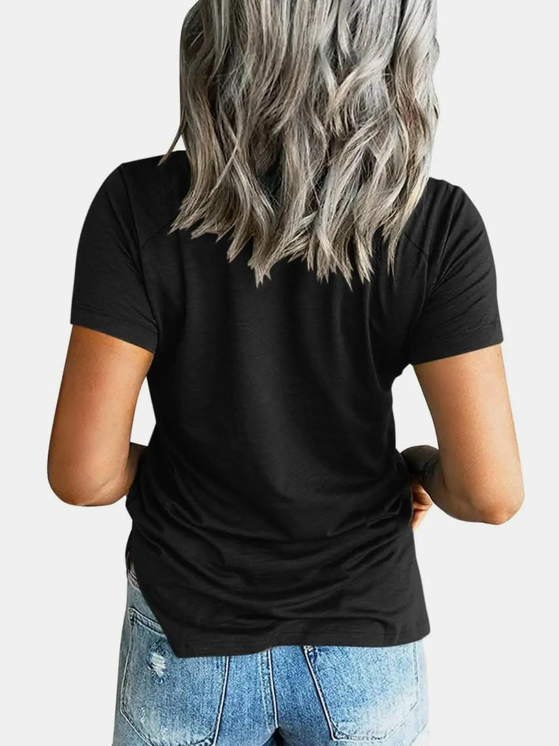 V-neck tee with pockets - comfy fit - Love Salve